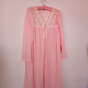 Vintage Vanity  Fair Robe Gown